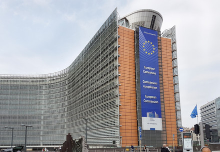 Ensuring animal welfare is a topic in Politics EU commission